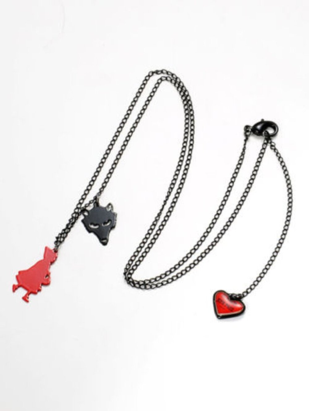 Les Nereides N2 Little Red Riding Hood And Wolf Necklace